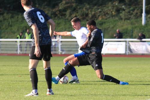 IMG 4693-Brooklyn-Kabongolo-R-challenges-Jake-Hutchinson