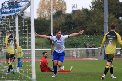 IMG 4984-Jake-Hutchinson-celebrates-his-goal