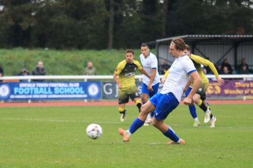 IMG 5003-Sam-Youngs-penalty-puts-Enfield-2-1-up