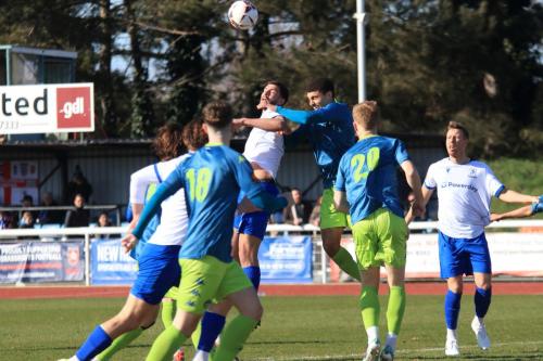 IMG 8517-Enfields-Henry-Hawkins-challenges-Christian-Oxlade-Chamberlain