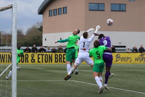 IMG 8960-Charlie-Horlock-punches-clear-from-Anointed-Chukwu