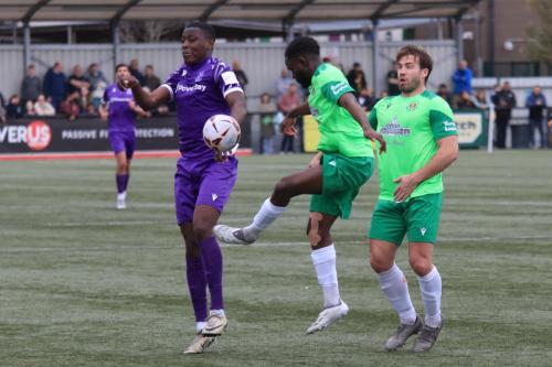 IMG 9070-Henry-Ochieng-centre-clears-from-Anointed-Chukwu