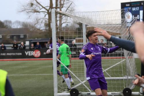 IMG 9104-Ollie-Knight-celebrates-the-Enfield-goal