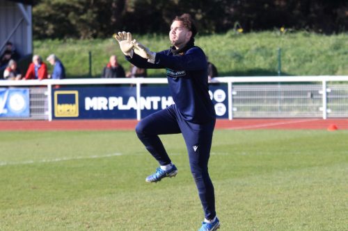IMG 4641-Enfields-reserve-keeper-Adi-Connolly-truns-through-some-drills-at-half-time