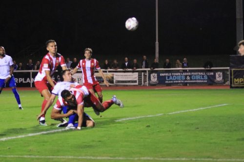 IMG 0542-Tommy-Wood-shoots-over-the-bar