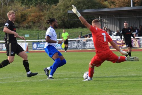 IMG 1287-Max-Harris-clears-from-Lamar-Reynolds