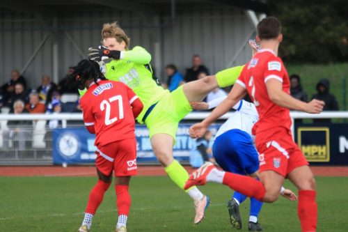 IMG 3962-Baths-Charlie-Binns-almost-fumbles-a-cross