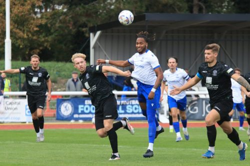 IMG 1356-A-cross-is-just-too-deep-for-Enfields-Lamar-Reynolds