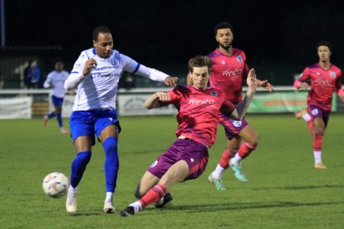 IMG 3570-Ethan-Sutcliffe-tackles-Lamar-Reynolds