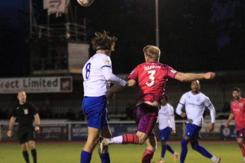 IMG 3628-Matty-Warren-heads-clear-from-Sam-Youngs