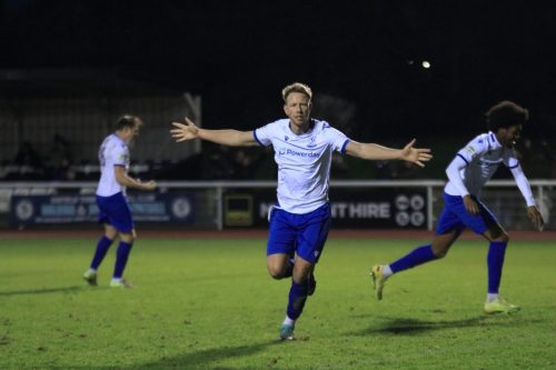 IMG 3653-Adam-Thompson-celebrates-his-equalising-goal