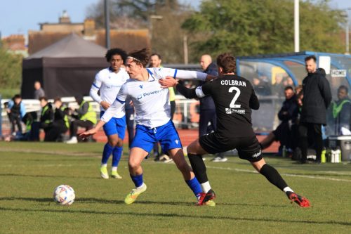 IMG 5327-Sam-Youngs-tries-to-break-clear-from-Joel-Colbran