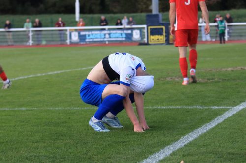 IMG 1984-Hayden-Bullas-cant-believe-hes-missed-the-target