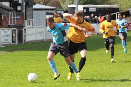 Enfields-Liam-Hope-L-holds-off-Dmitri-Larin