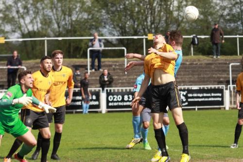 Enfields-Liam-Hope-blue-challenges-Dmitri-Larin