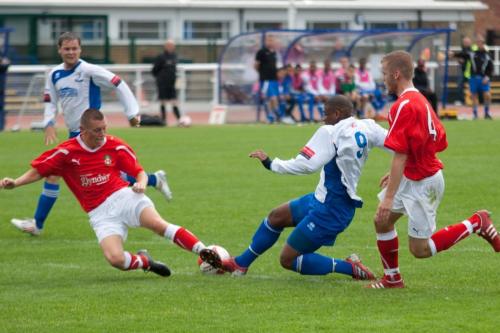 Matata pokes it through to Hope for the third