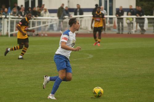 Sam Youngs on the ball