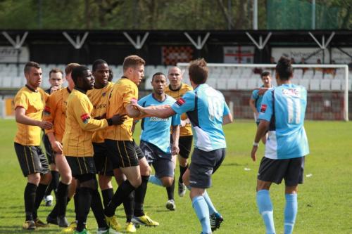 Shoving-match-after-a-challenge-between-Jamie-Richards-and-Crays-Max-Fitzgerald